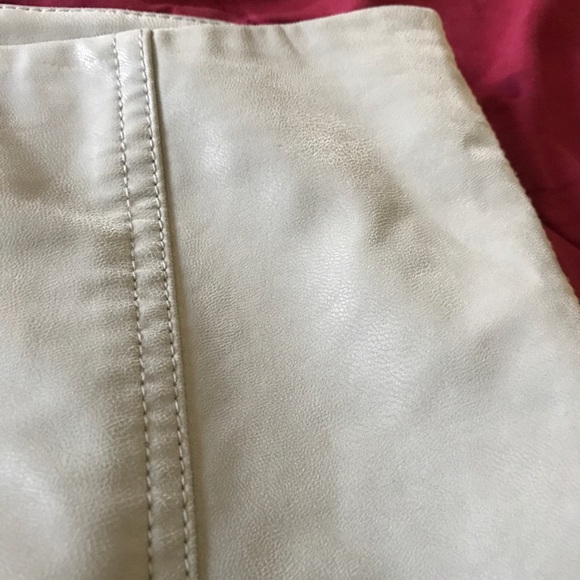 Free People Suede Pencil Skirt Size 6 Modern Femme Vegan Suede Mini Skirt - Picture 9 of 9